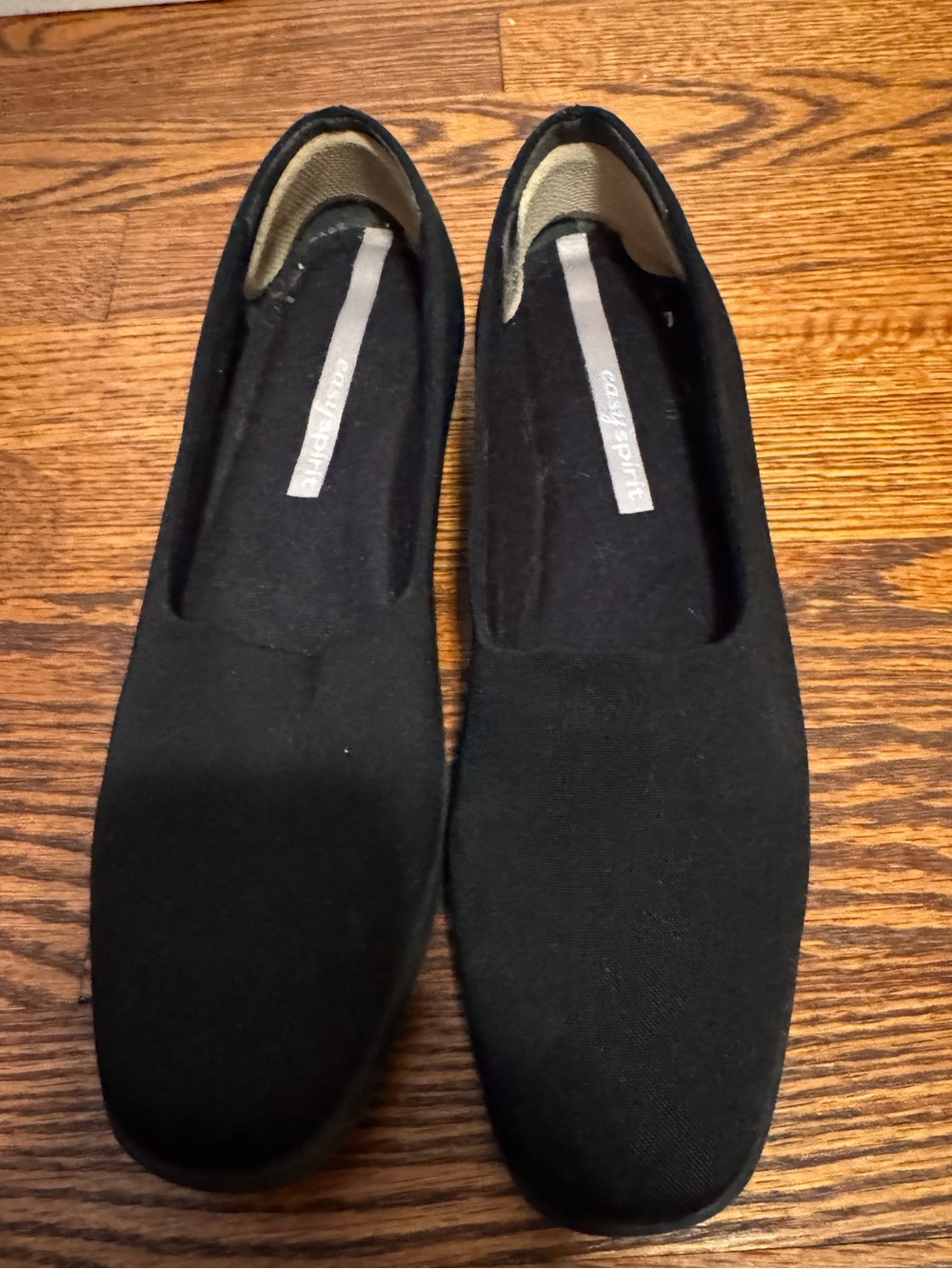 Easy Spirit “Easi” Slip-On Shoe — Black flats. 9AA EUC with box